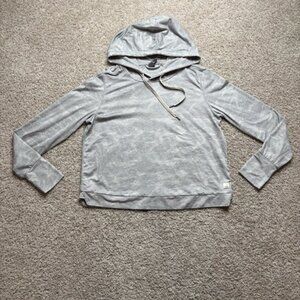 Vuori Women's Halo Essential Hoodie